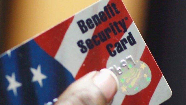 Illinois risks losing $18 million over food stamp processing