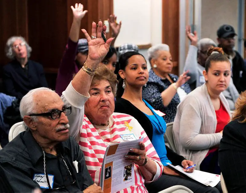 Queens seniors on food stamps up 31% since 2008