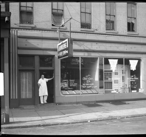 Sanders Poultry storefront at 116 W. Jefferson in ...